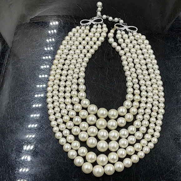 VtgElegant14”-20”SixStrands Graduated White Faux Pearl Necklace WithSilver Clasp - Picture 3 of 5